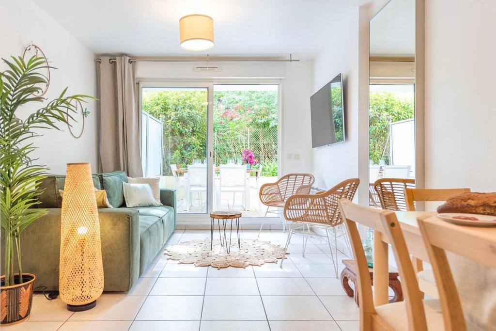 Bao Location - Ideal Pro & Groupe - Calme - Lumineux - Wifi - Terrasse - Jardin - Plage A 2Km - Proche Centre Ville, Gare, Commerces - Parking Prive Toulon Luaran gambar